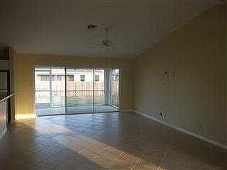 4th image of 1116 NW 18th Pl