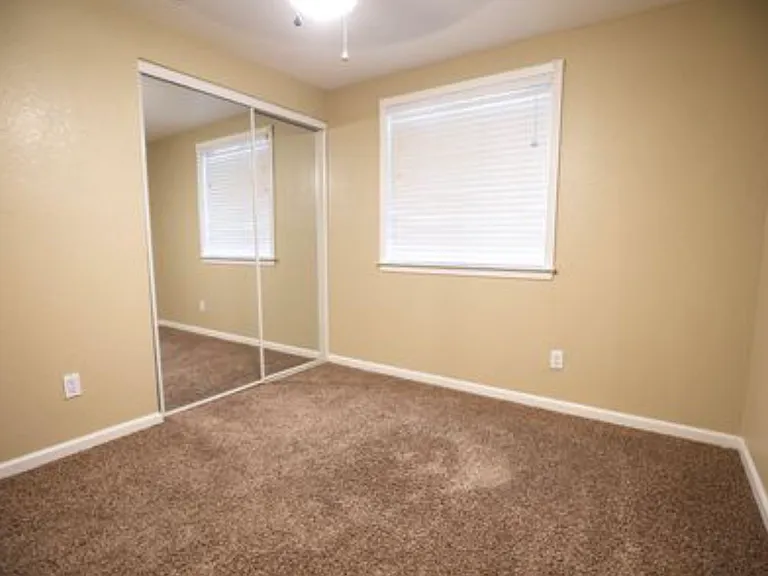 7558 E Dulciana Cir — Photo 4