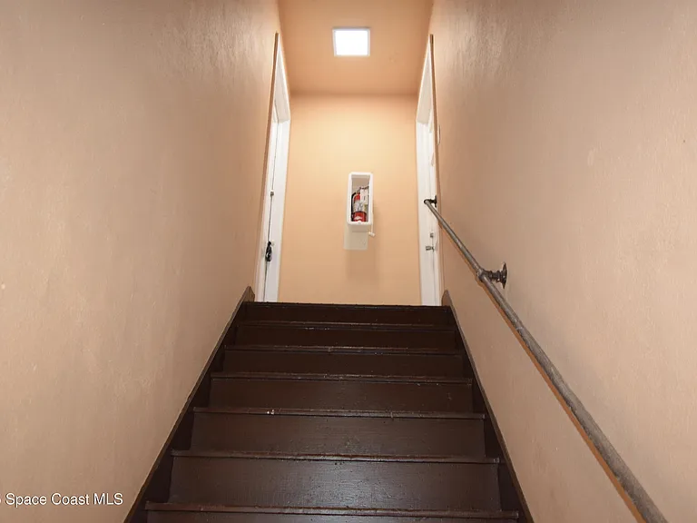 658 Young St #1 — Photo 2
