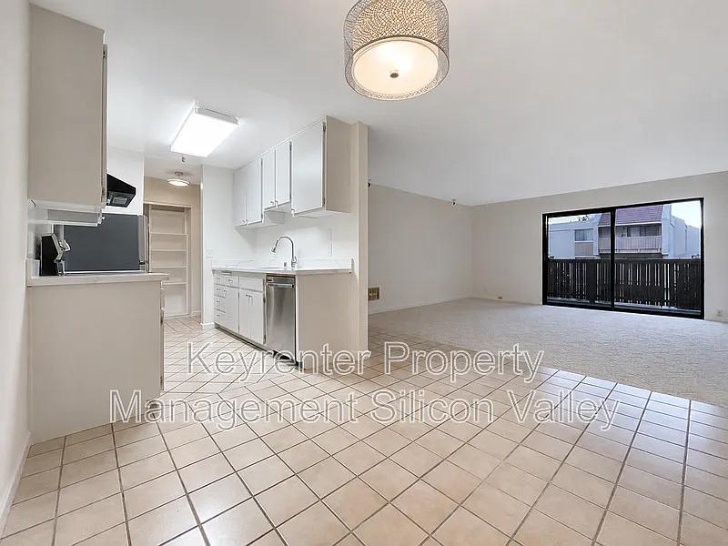 400 Ortega Ave #211