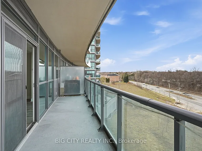 35 Brian Peck Cres #403 — Photo 31