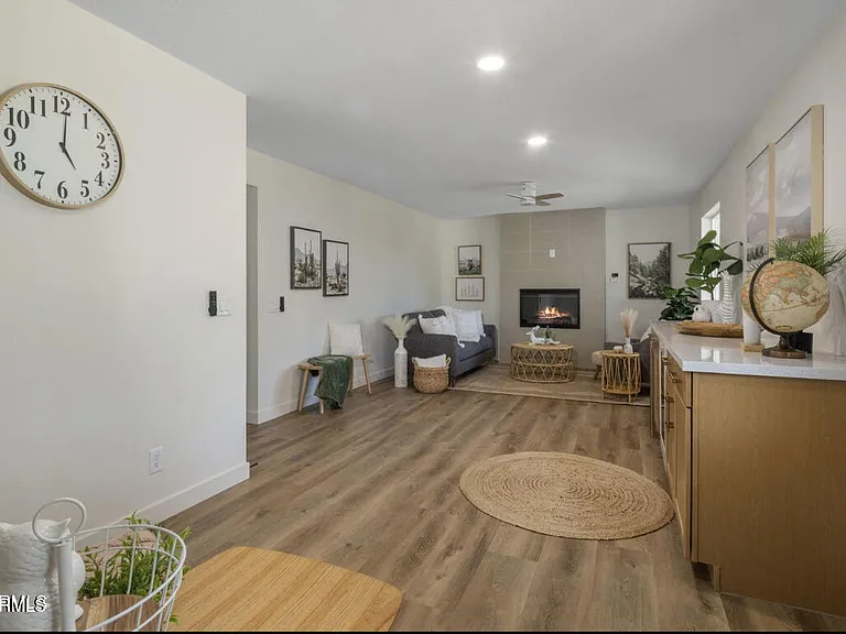 626 E Palomino Dr — Photo 13
