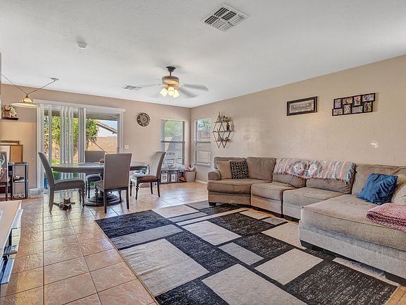 3rd image of 11826 W Laurel Ln