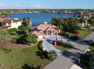 5207 SW 5th Pl, Cape Coral, FL 33914