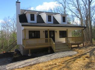 102 Pawnee Rd, Shohola, PA 18458