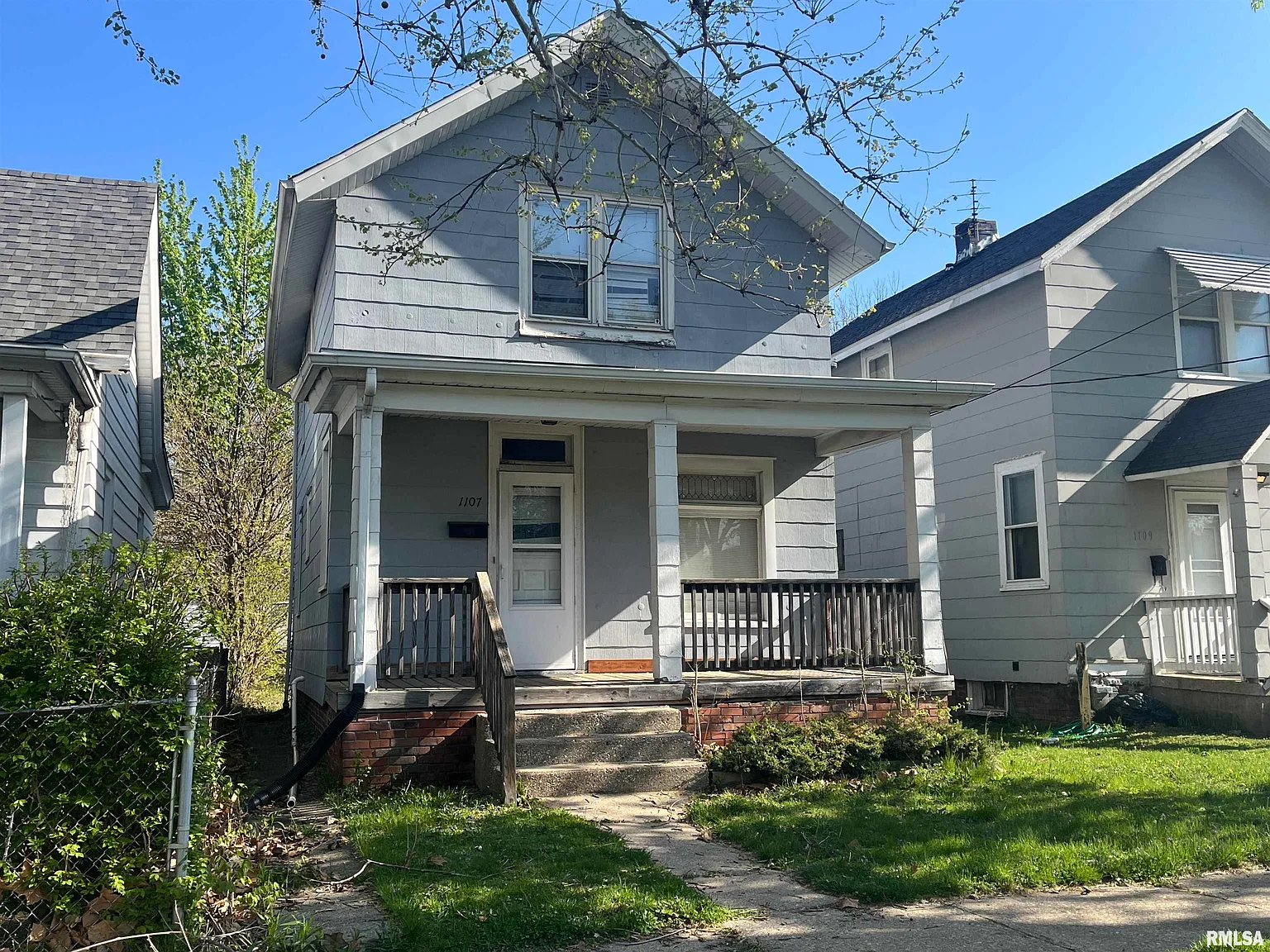 1107 E Republic St photo 1