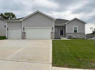 616 Izzy Way, Liberty, MO 64068