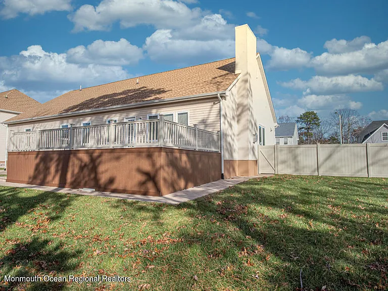 12 Cindy Ct — Photo 55