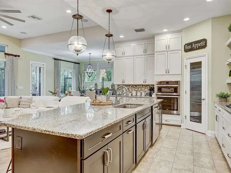 7209 Meeting House Ln — Photo 5