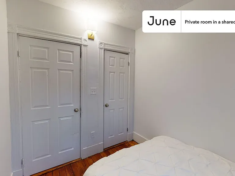 4 Haskell St #D — Photo 3