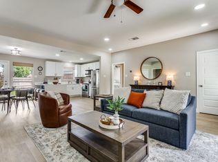 926 Hillside Ln, Flower Mound, TX 75028