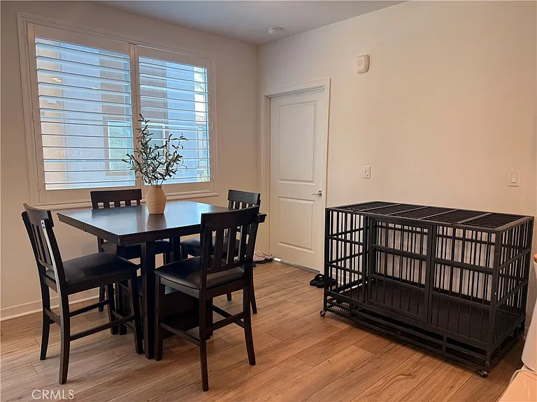 6123 Valentina Way — Photo 12