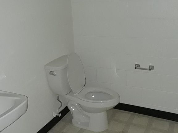 5th image of 335 W Arbor Vitae St Ste 5