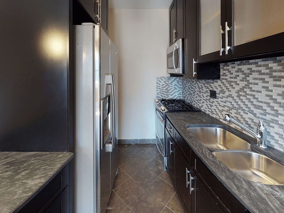 1st image of 310 Greenwich St APT 19D