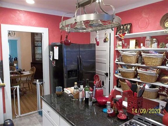 4th image of 1416 Main St