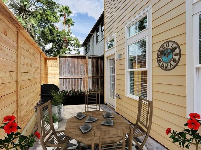 1522 Dunlavy St #B — Photo 5