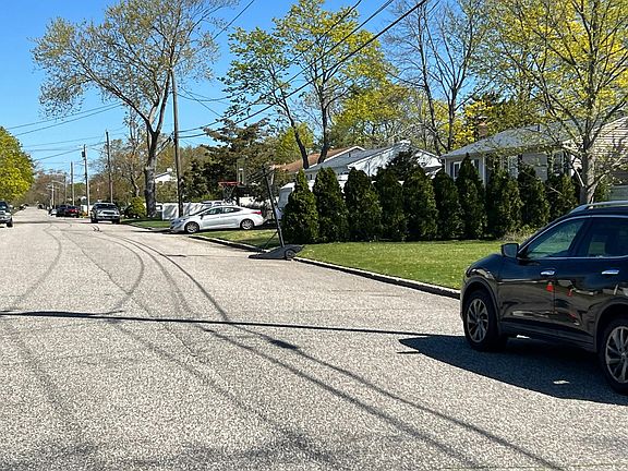 4th image of 2703 Gull Ave