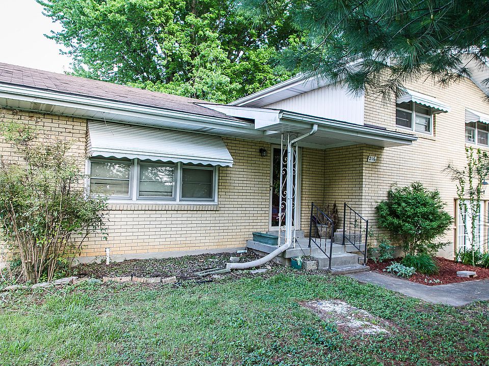 1st image of 216 Dennis Dr