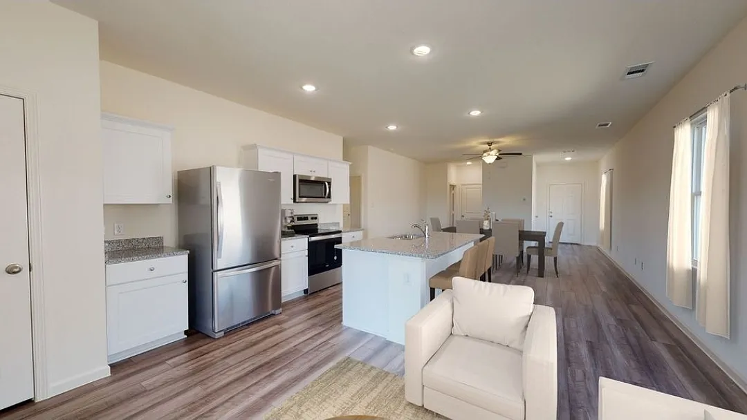 3 bed, 1412 sqft, $2,400 — Photo 4