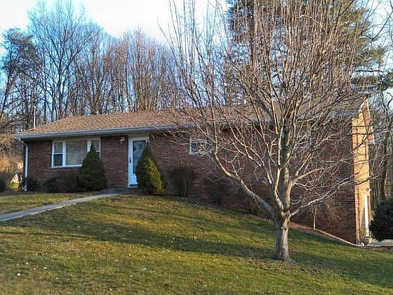 1st image of 96 Kittle St