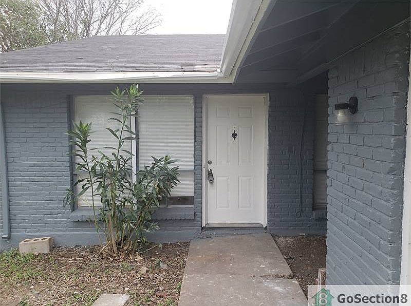 1st image of 6305 Arnold Dr #A