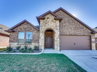 842 Philadelphia St, Fate, TX 75189