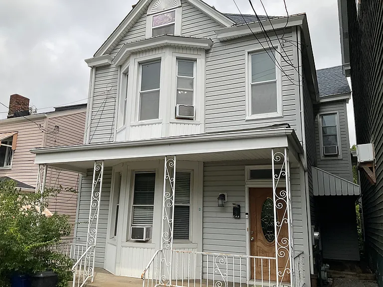 9 Holt St #2 — Photo 1