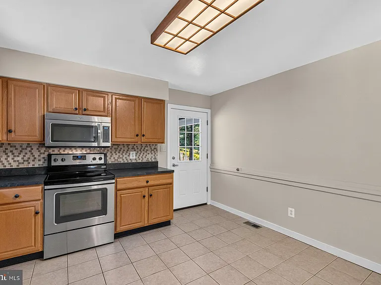 1527 Cold Bottom Rd — Photo 12