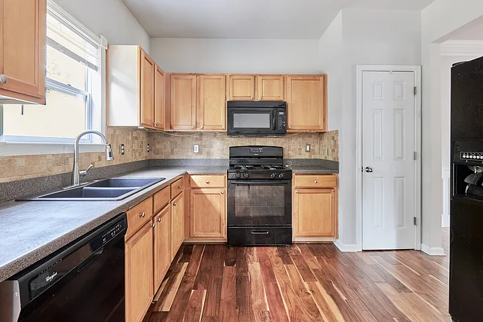 955 Pebble Creek Trl — Photo 14