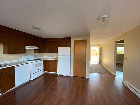 5th image of 720 16th St SE