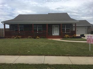 1100 Cannon Dr, Prairie Grove, AR 72753