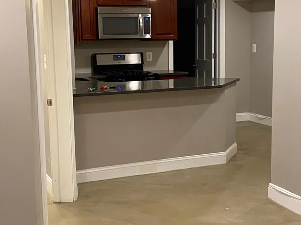 526 W University Pkwy APT B2, Baltimore, MD 21210