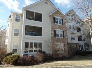 1302 Village Cir, Stroudsburg, PA 18360