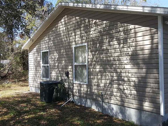 4th image of 1075 Butler Ave