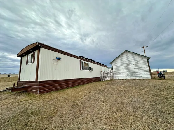 440 Rangeline Rd, Cut Bank, MT 59427