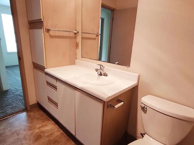 1430-1460 SW Bertha Blvd — Photo 5