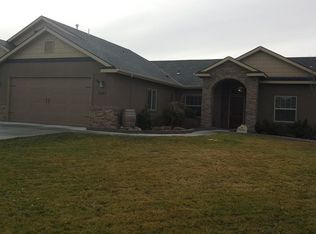 4047 E Easy Jet Dr, Meridian, ID 83642