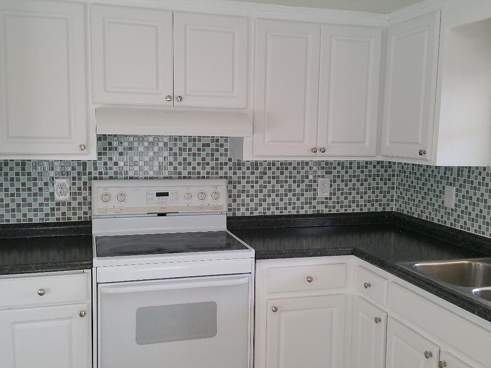 1st image of 2323 Florida Blvd APT B