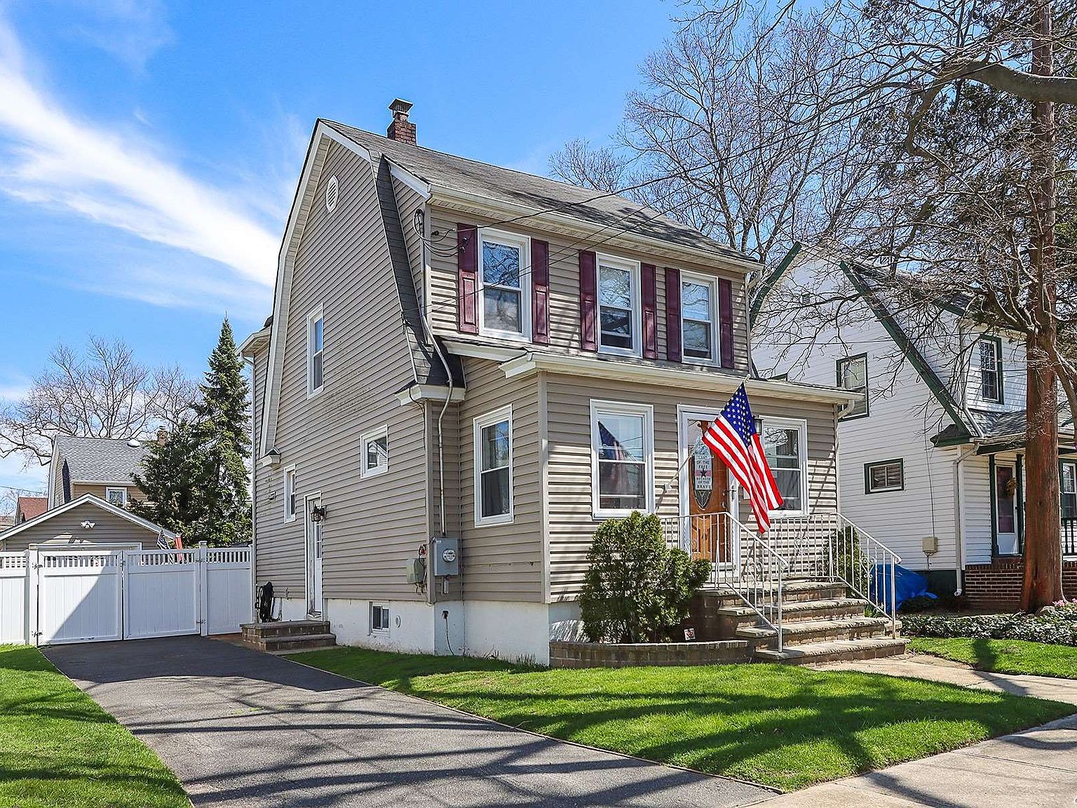 14 Devon Street, Lynbrook, NY 11563 Zillow