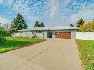 36 Whitman Ave, Wilton, ND 58579