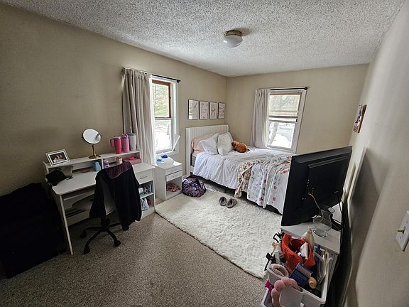 5th image of 146 Hunting Lodge Rd