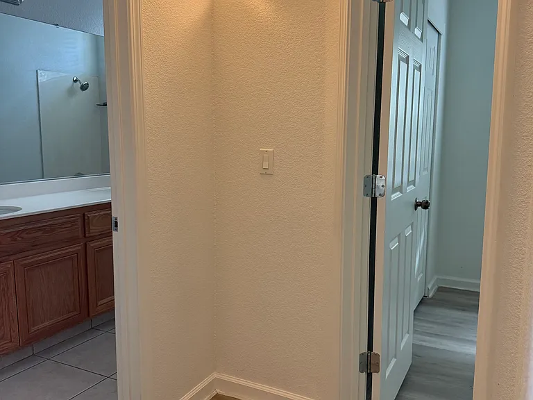 1631 Gillette Dr — Photo 11
