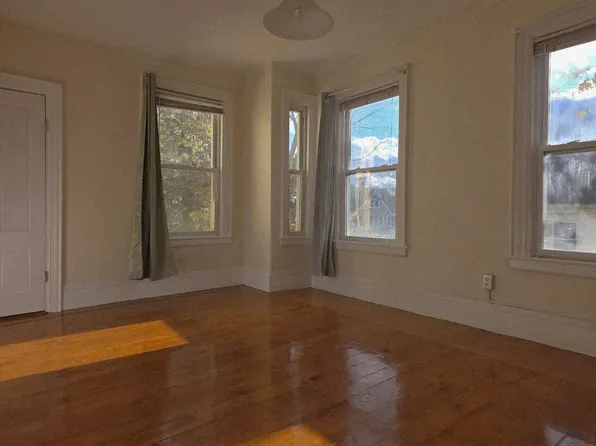 (undisclosed Address), Newton, MA 02461