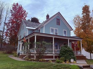 24 Smith St, Warrensburg, NY 12885