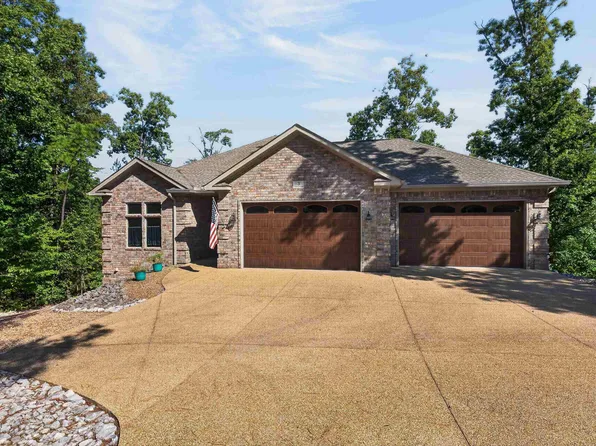 3 Celestial Ln, Hot Springs Village, AR 71909