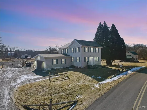 2744 Metzgar Rd, Saylorsburg, PA 18353