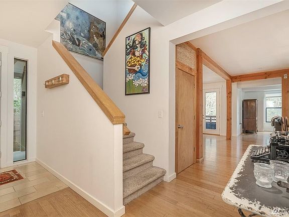 4th image of 11664 Seola Beach Dr SW