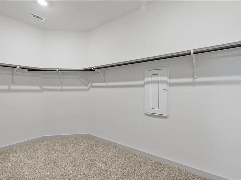 1200 Klee St — Photo 20