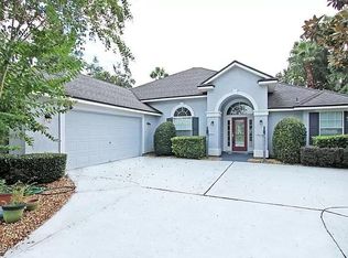 105 Velvetleaf Dr, Saint Johns, FL 32259