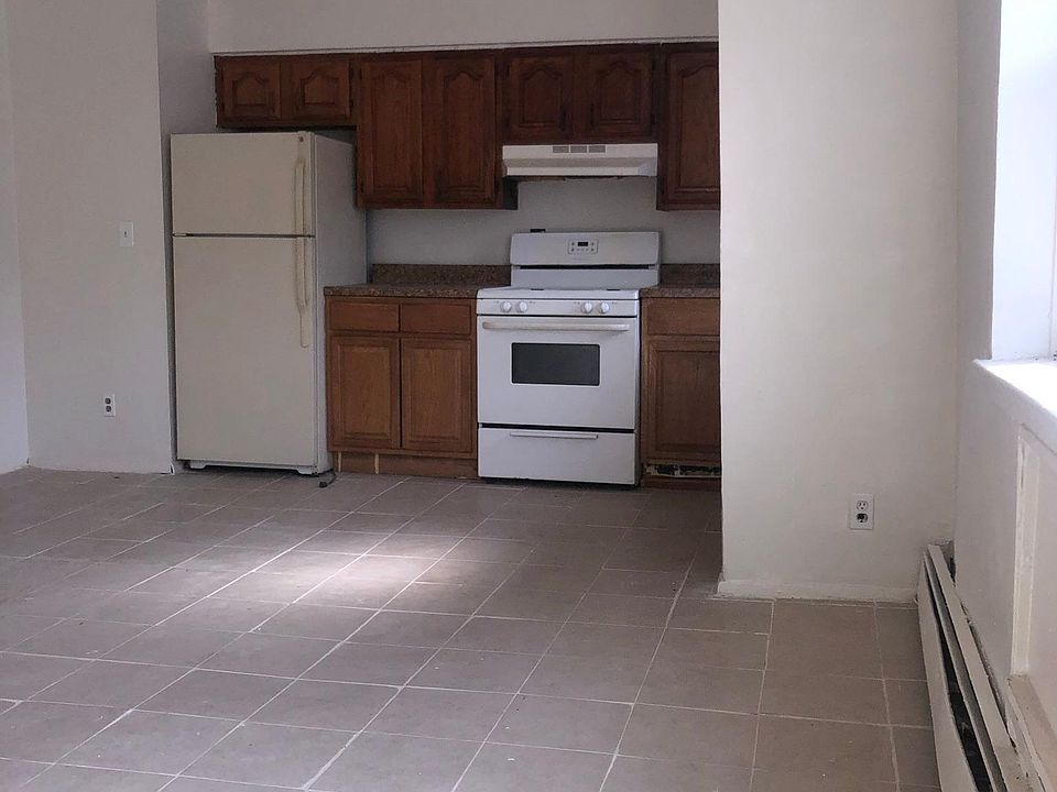 1st image of 4025 Barnes Ave
